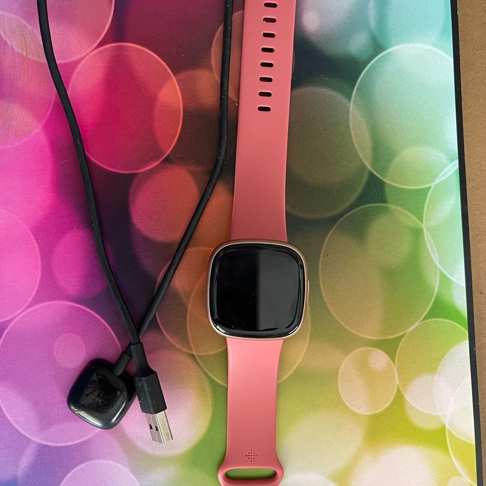 Fitbit versa 4 brand new